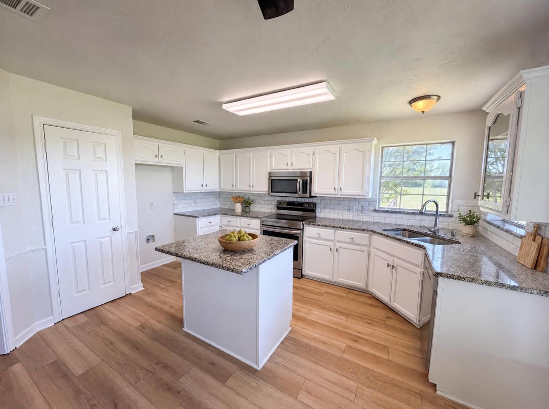 Property photo 2 of 3499 Fm 1564 E