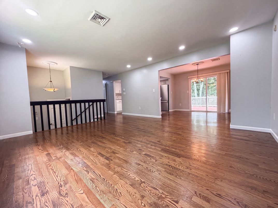 Property photo 3 of 277 Apache Dr