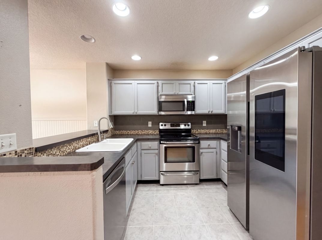 Property photo 2 of 12883 NW Scottston Ter