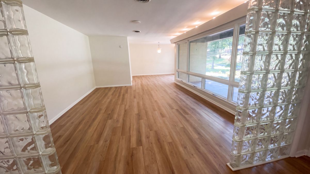 Property photo 3 of 408 Wildhaven Cir