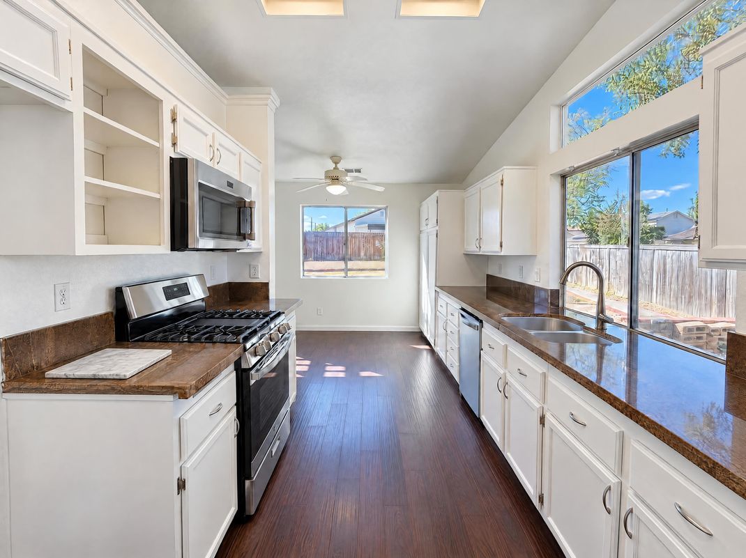 Property photo 2 of 13759 Clear Valley Rd