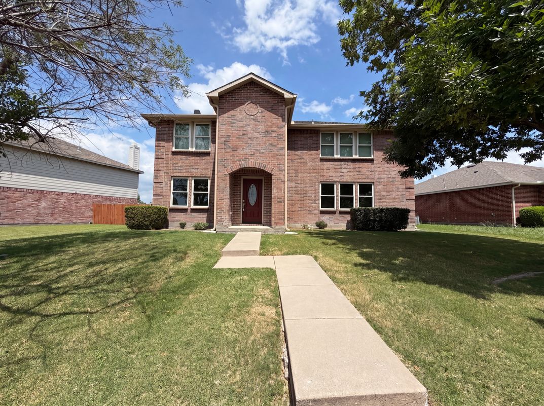 Photo 20 of 23 of 2904 Lake Vista Dr, Wylie, TX