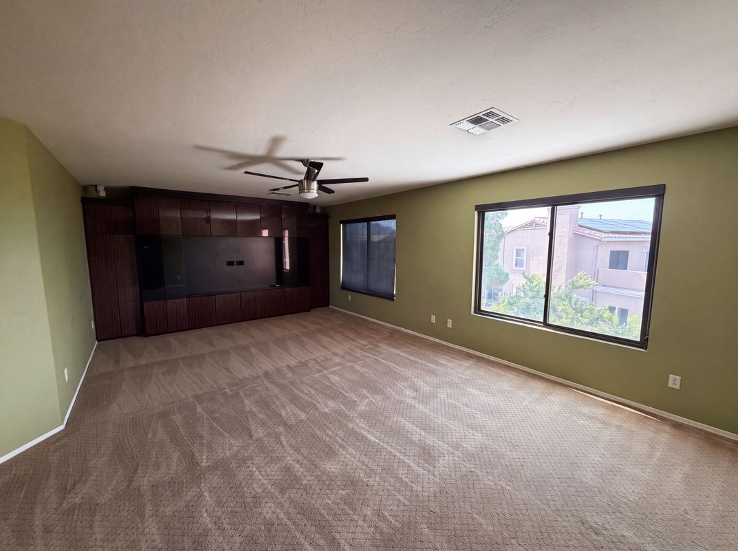 Property photo 3 of 2083 W Arizona Rose Dr