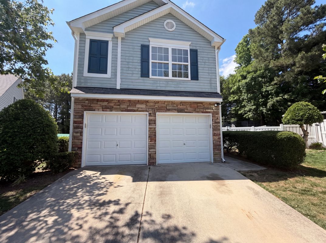 Property photo 1 of 6005 Silkwater Ct