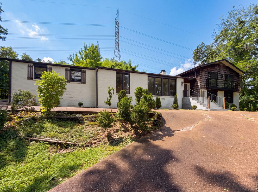 Property photo 1 of 6112 Pinehurst Dr