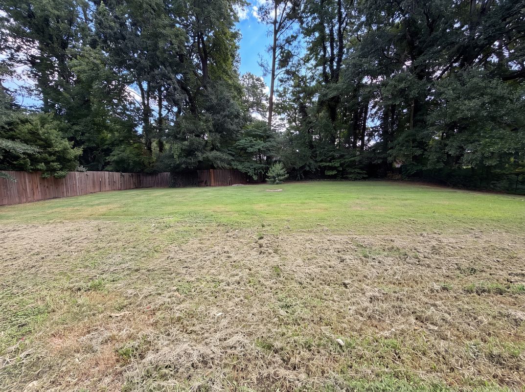 Photo 18 of 19 of 1375 NW South Hicks Cir, Conyers, GA