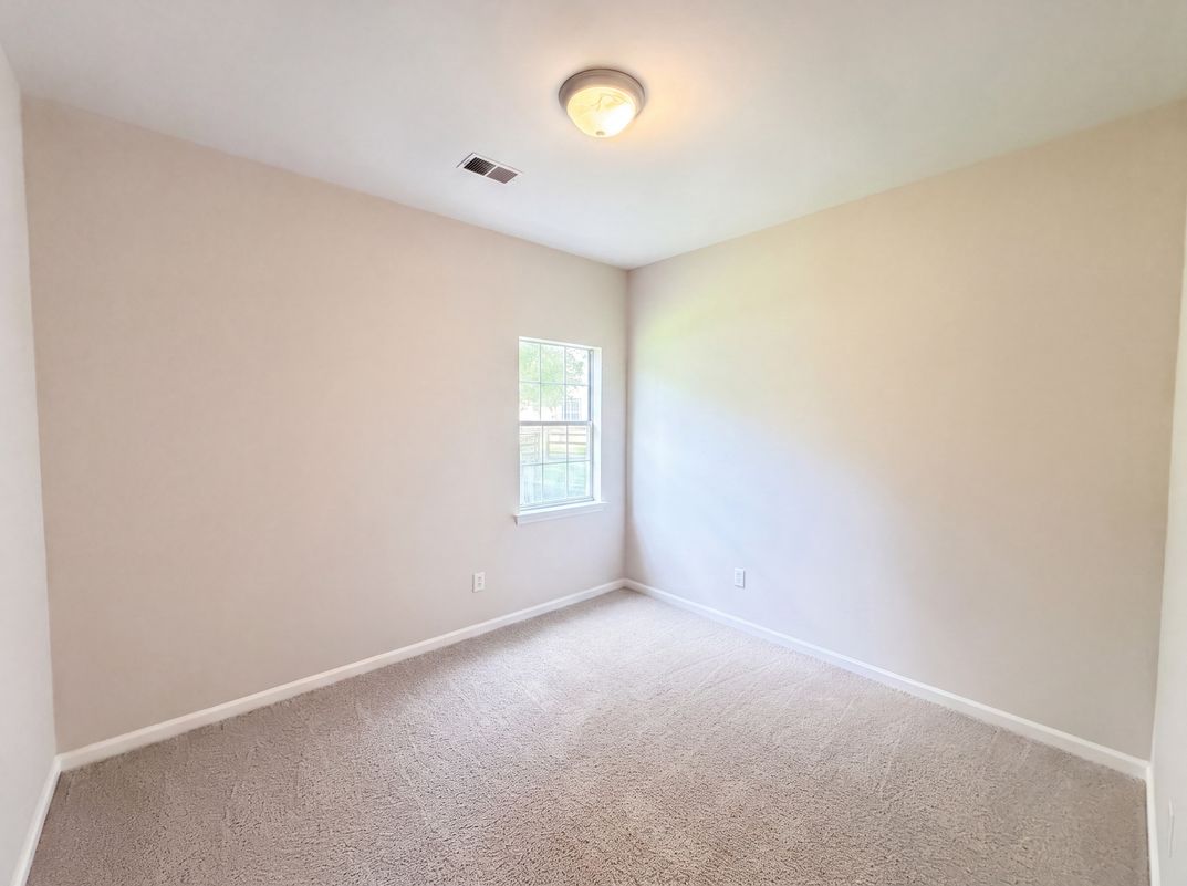Photo 12 of 17 of 8536 Albury Walk Ln, Charlotte, NC