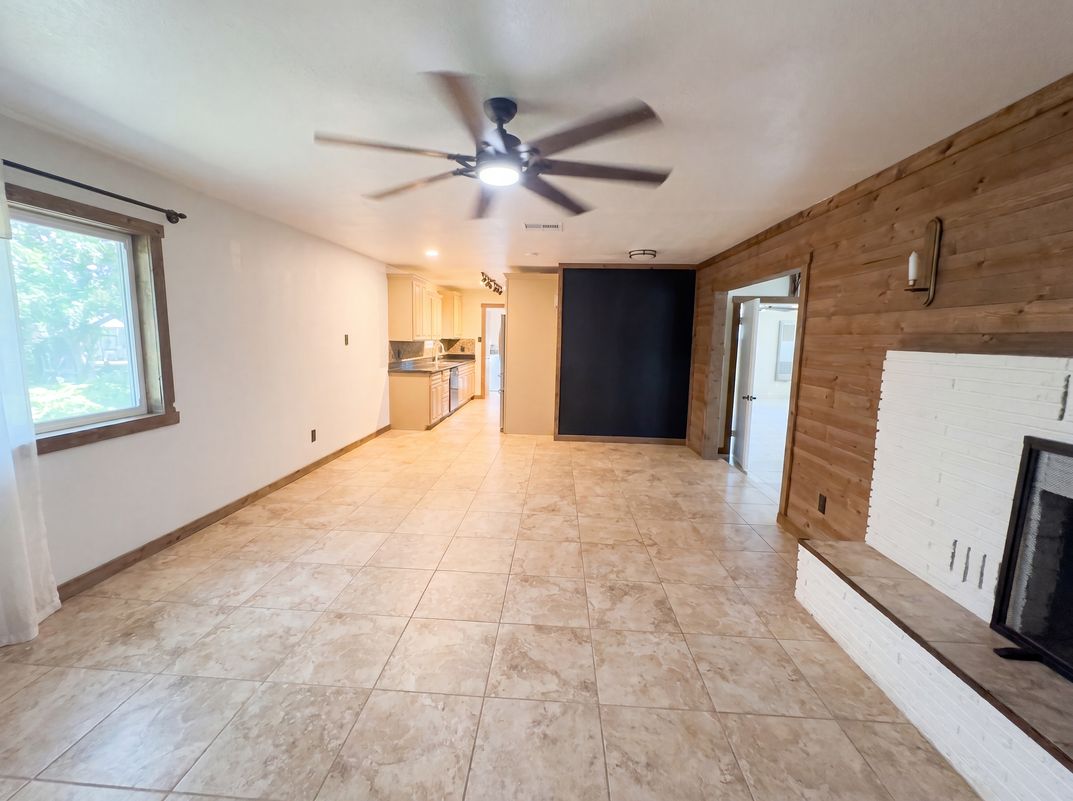 Property photo 3 of 5310 Mimosa Ln