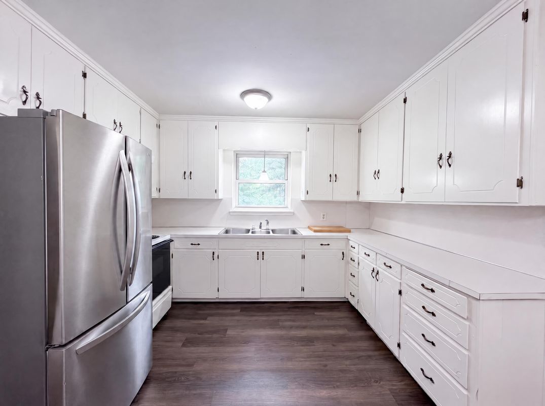 Property photo 2 of 411 Roy Eaker Rd