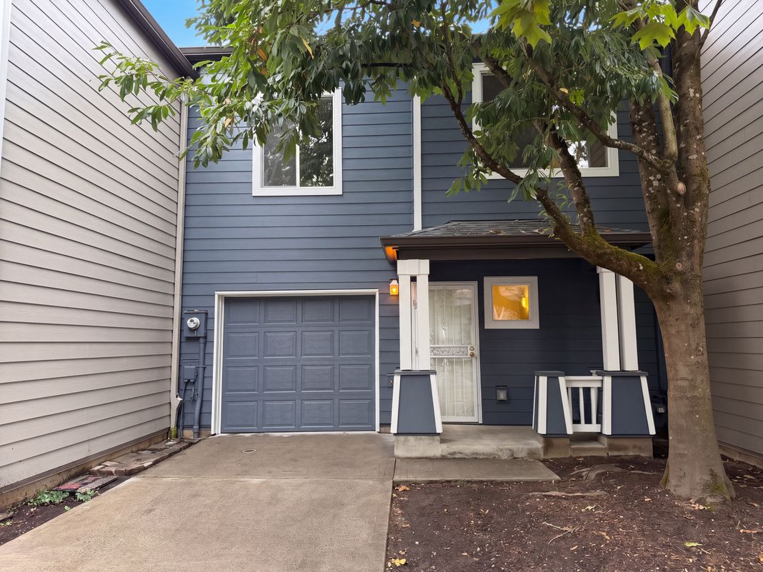 Property photo 1 of 546 NE Knott St