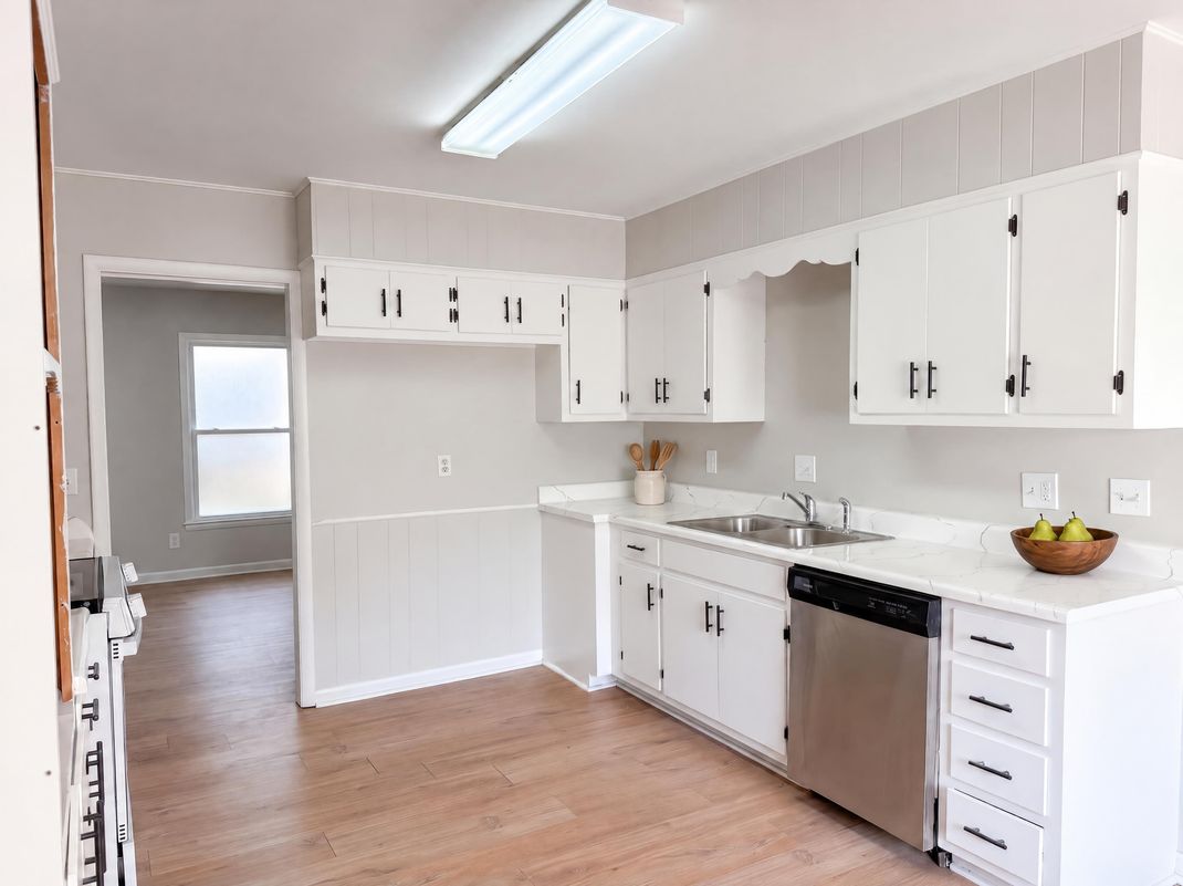 Property photo 2 of 1210 Arbor Ave SW