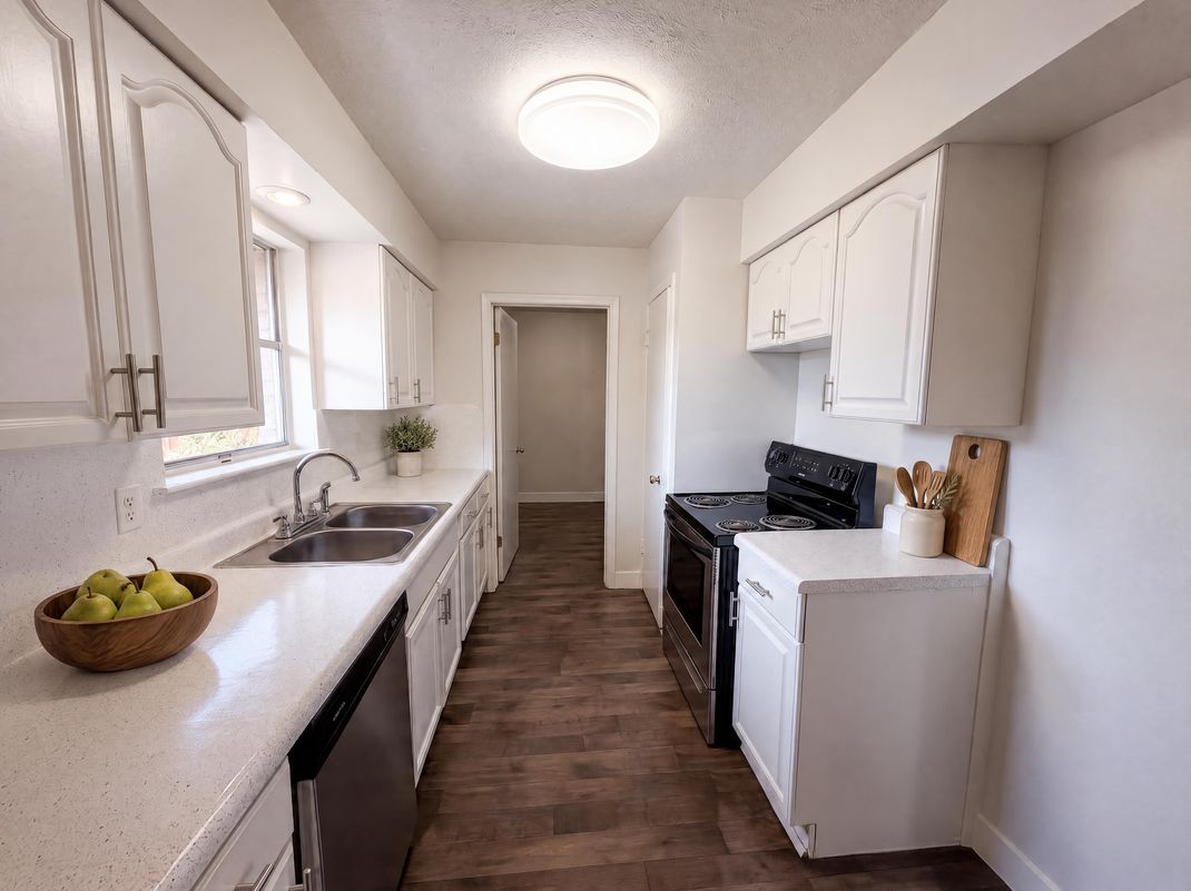 Property photo 2 of 8540 Foxwood Ln