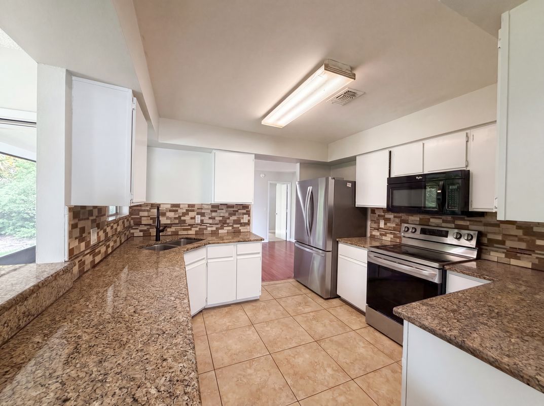 Property photo 2 of 3143 Boxelder St