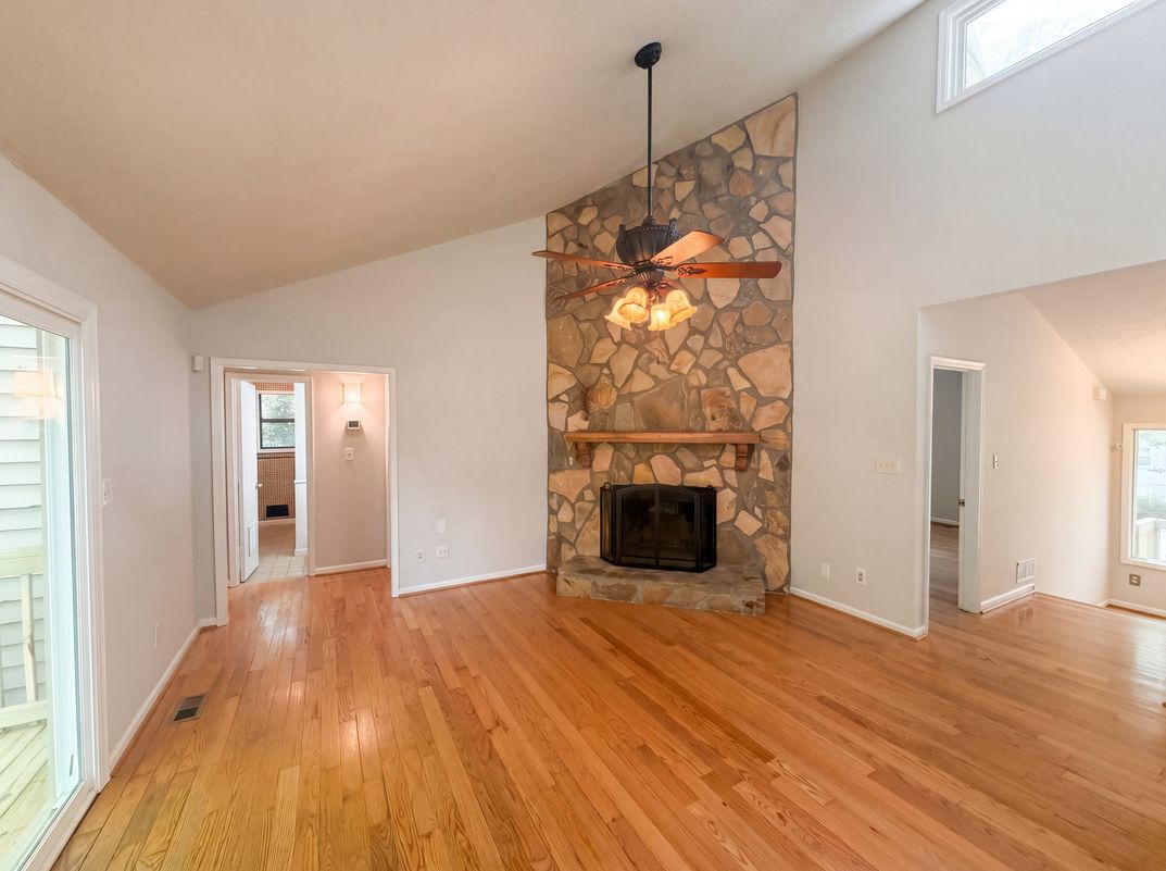 Property photo 3 of 3143 Chase Ct SW
