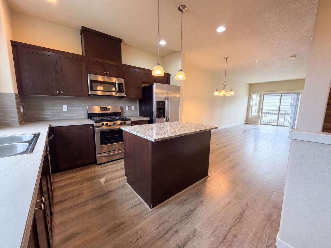 Property photo 2 of 28428 SW Villebois Dr N