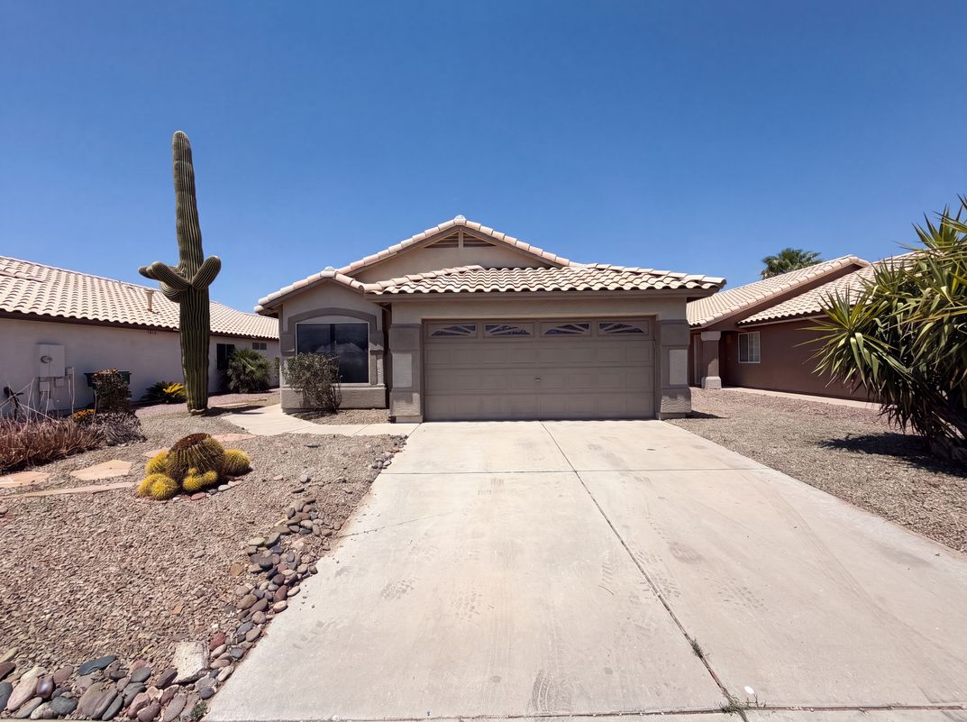 Property photo 1 of 9103 N Palm Brook Dr