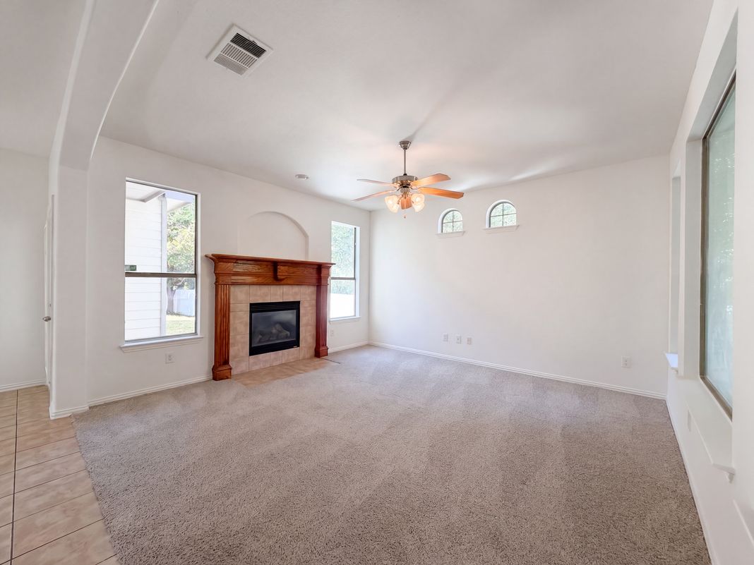Property photo 3 of 1700 Forsythe Dr
