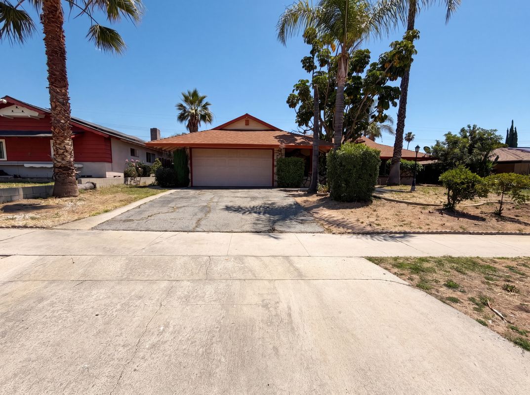 Property photo 1 of 5947 Arden Ave