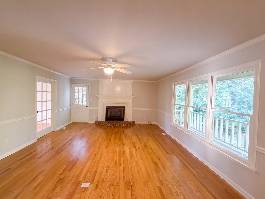 Property photo 3 of 104 Rocktree Ct