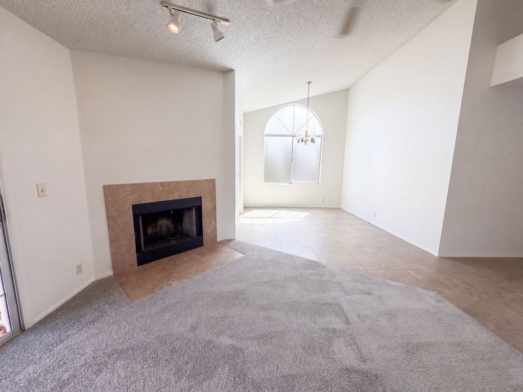 Property photo 3 of 6018 W Mescal St