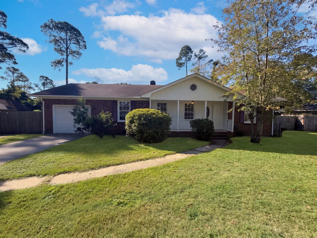 Property photo 1 of 424 Lancaster Rd