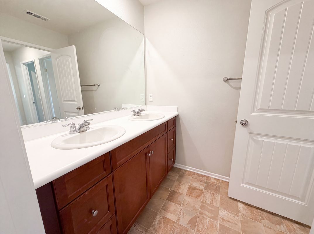 Photo 19 of 26 of 30401 Village Terrace Dr, Menifee, CA
