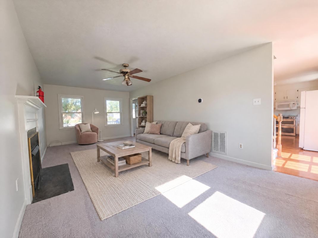 Property photo 3 of 8921 Basswood Dr