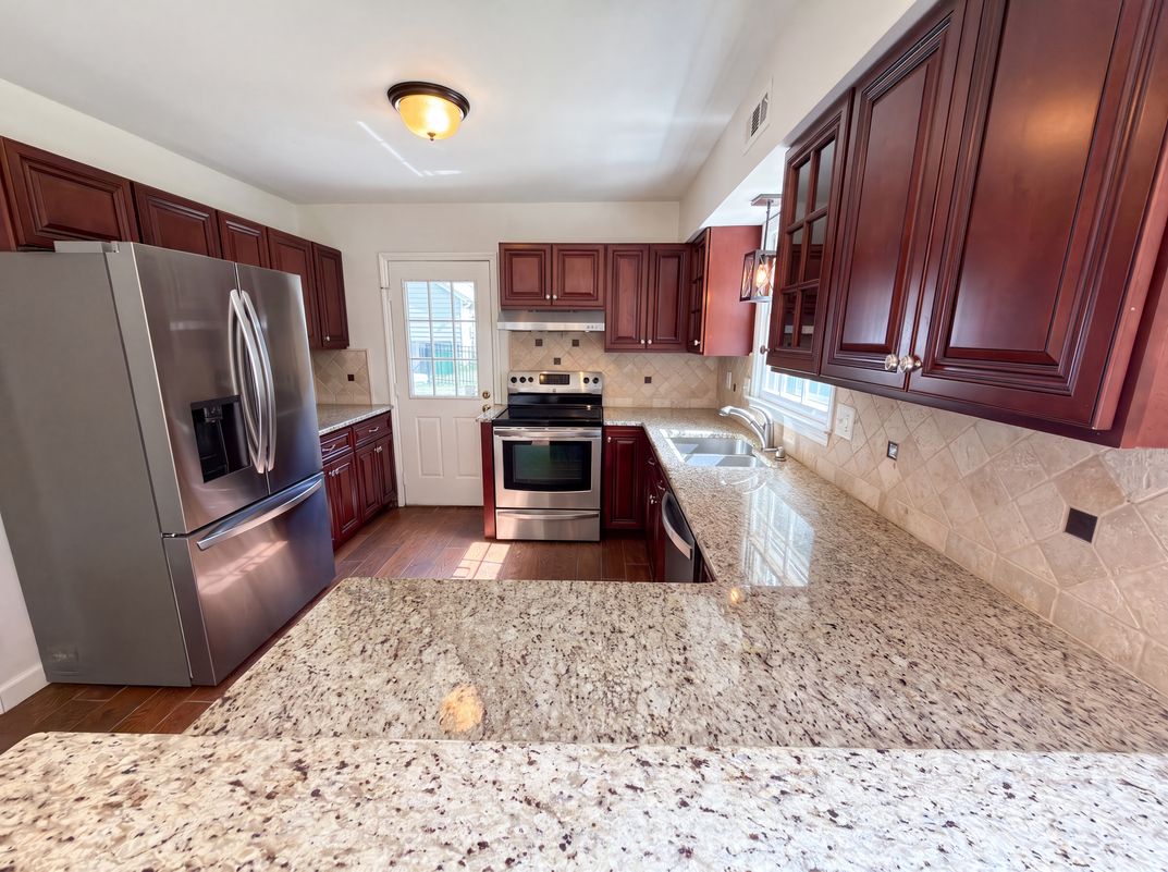 Property photo 2 of 8909 Danson Dr