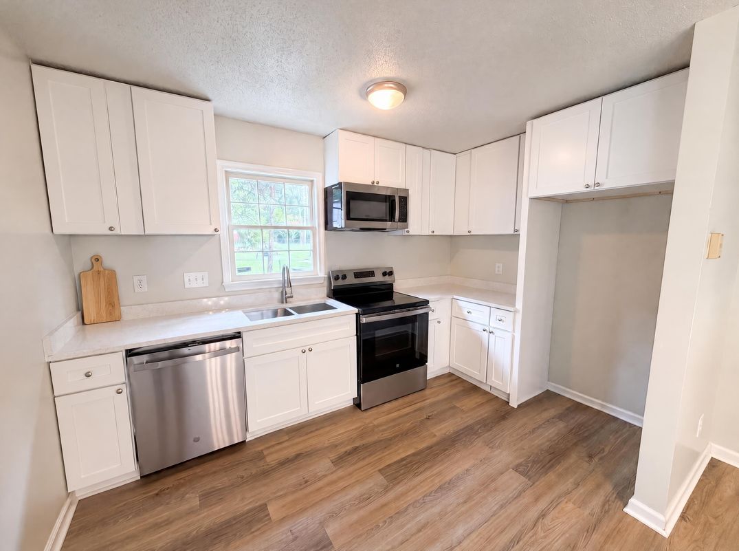 Property photo 2 of 11 Chanter Ct