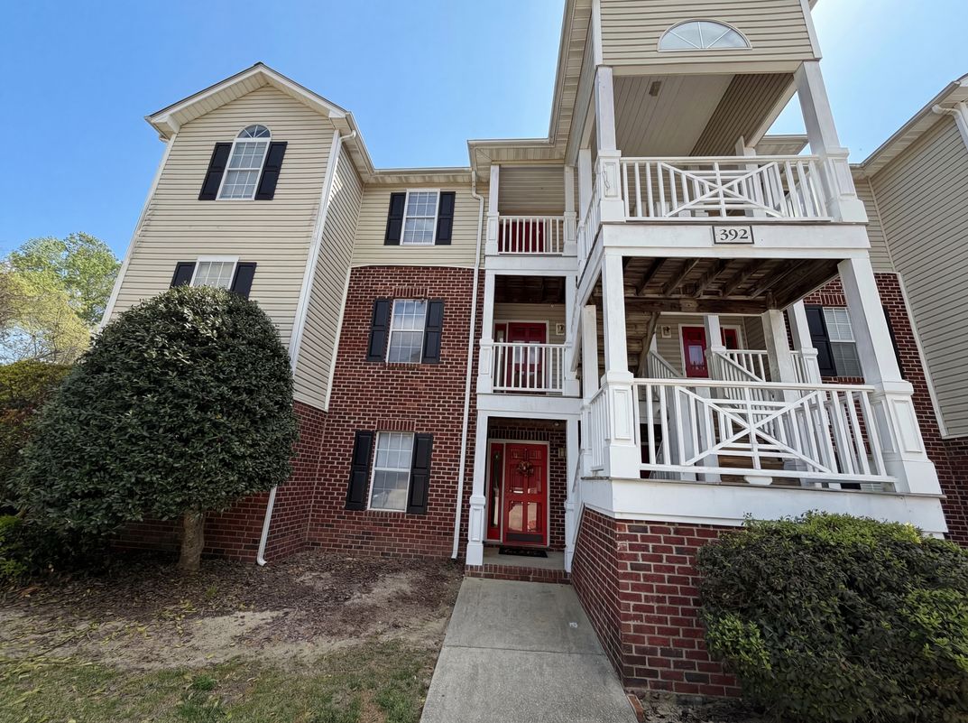 Property photo 1 of 392 Bubble Creek Ct Unit 9