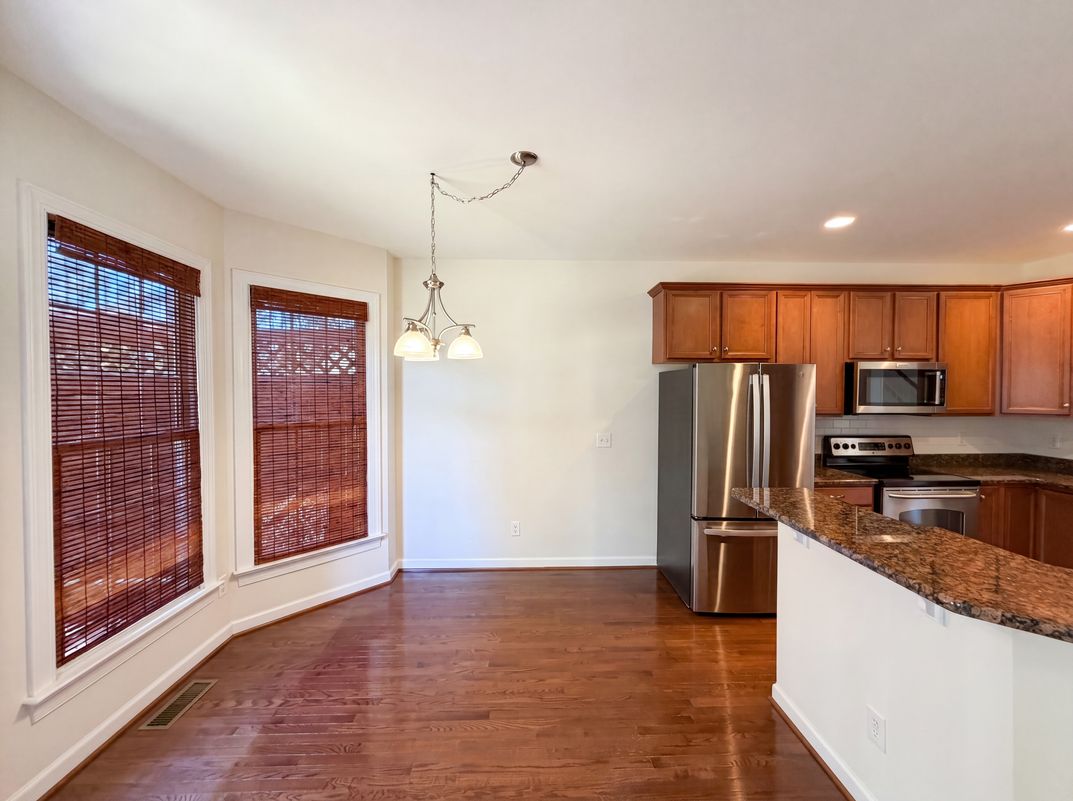 Property photo 2 of 6312 Ridgemount St
