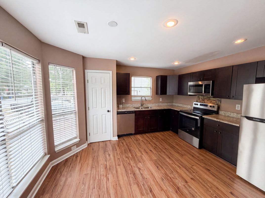 Property photo 2 of 7020 Greenbower Ln