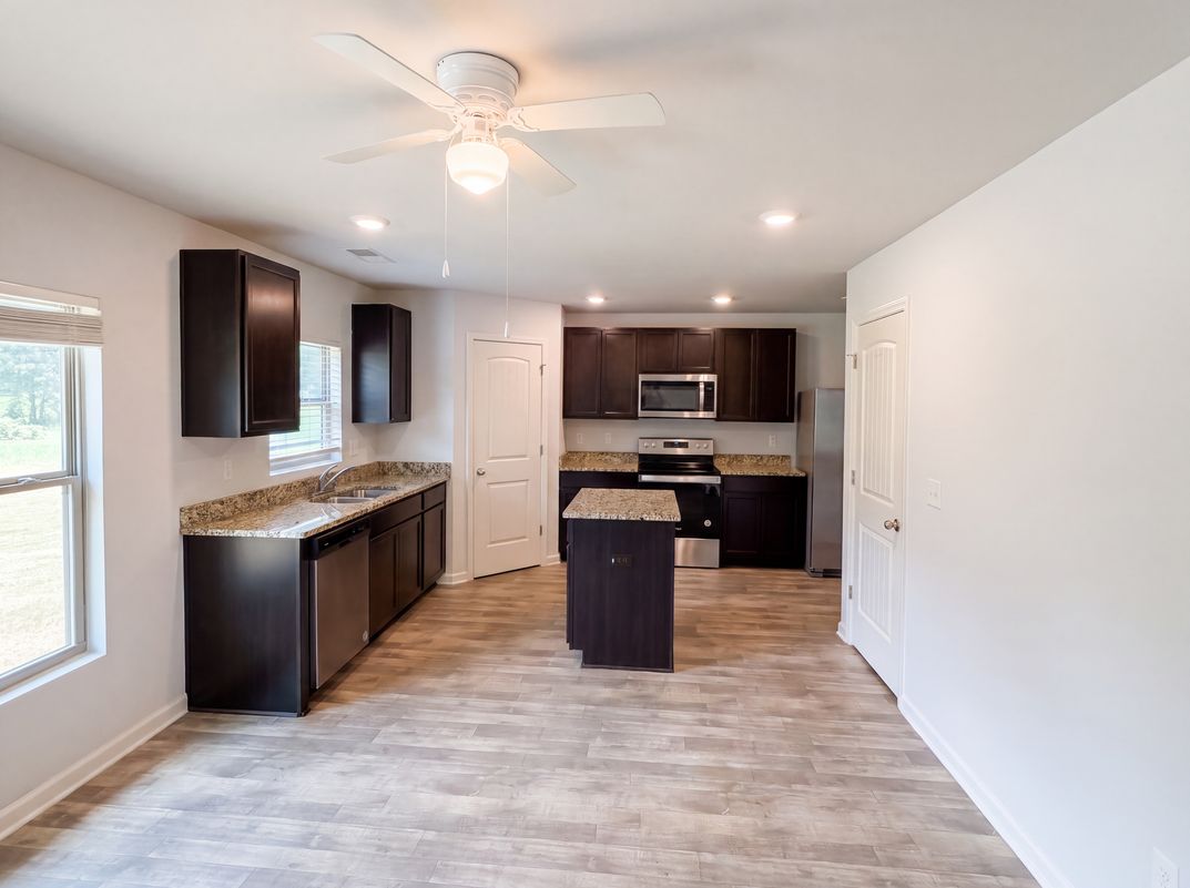 Property photo 2 of 1300 Mills Cove Dr