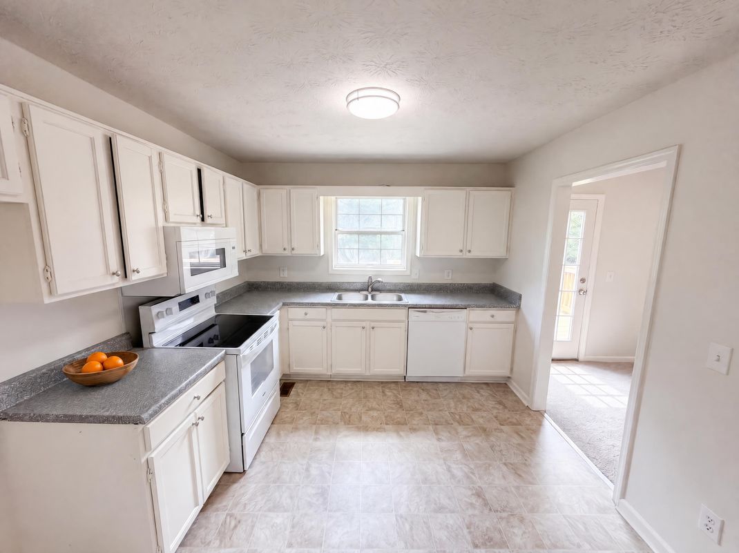 Property photo 3 of 1179 Horsley Mill Rd