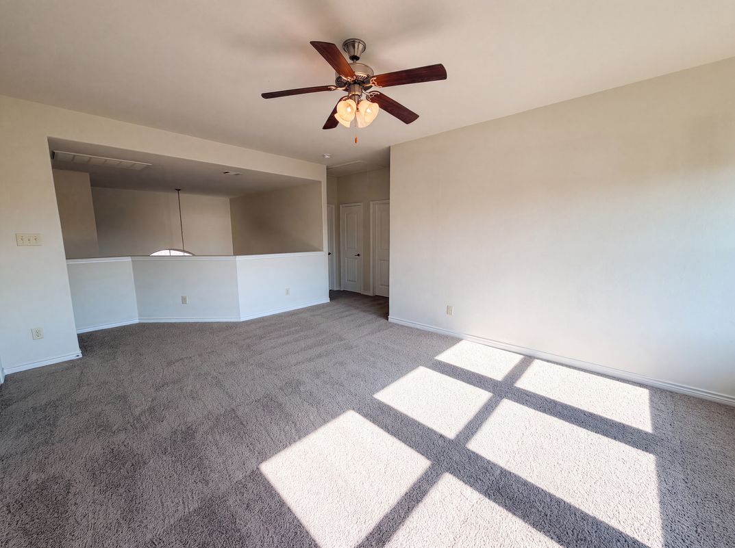 Photo 12 of 22 of 1217 Maverick Ln, Royse City, TX
