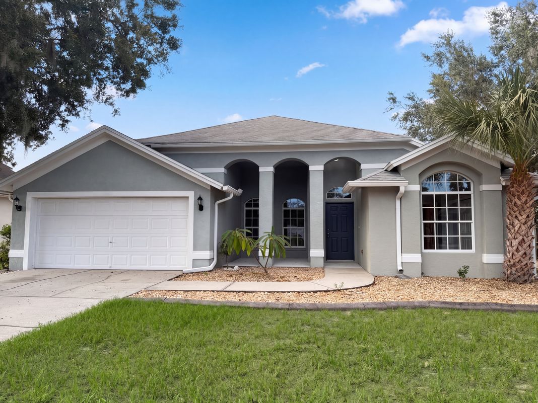 Property photo 1 of 9703 Glenpointe Dr
