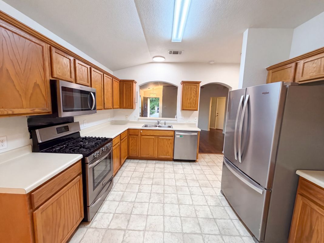 Property photo 2 of 1107 Burgess Dr