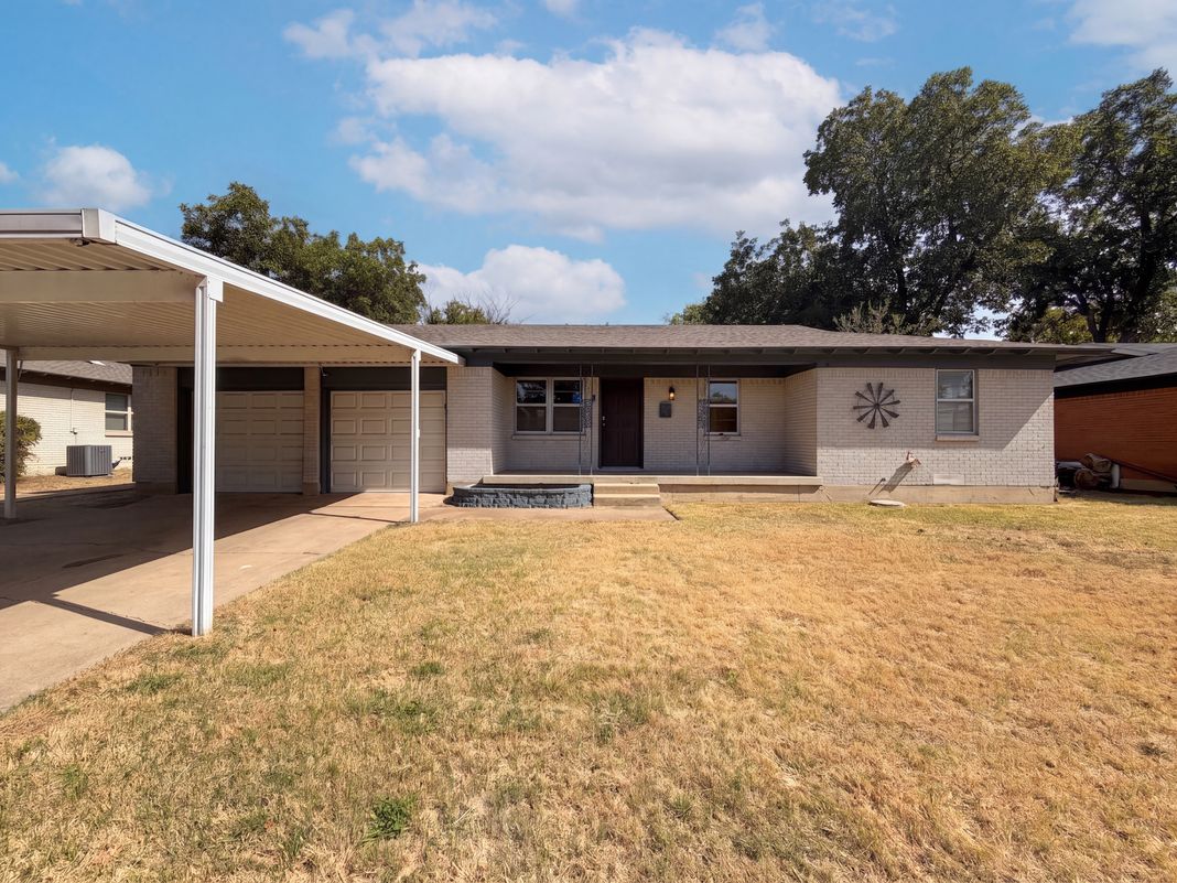 Property photo 1 of 5421 Bonnie Wayne St
