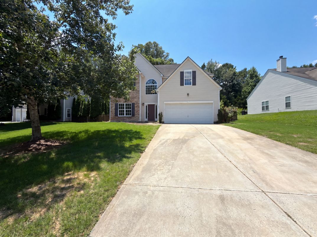 Photo 16 of 19 of 1959 Trace Creek Dr, Waxhaw, NC