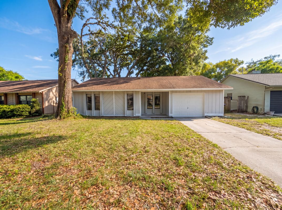 Property photo 1 of 3622 Shady Grove Cir