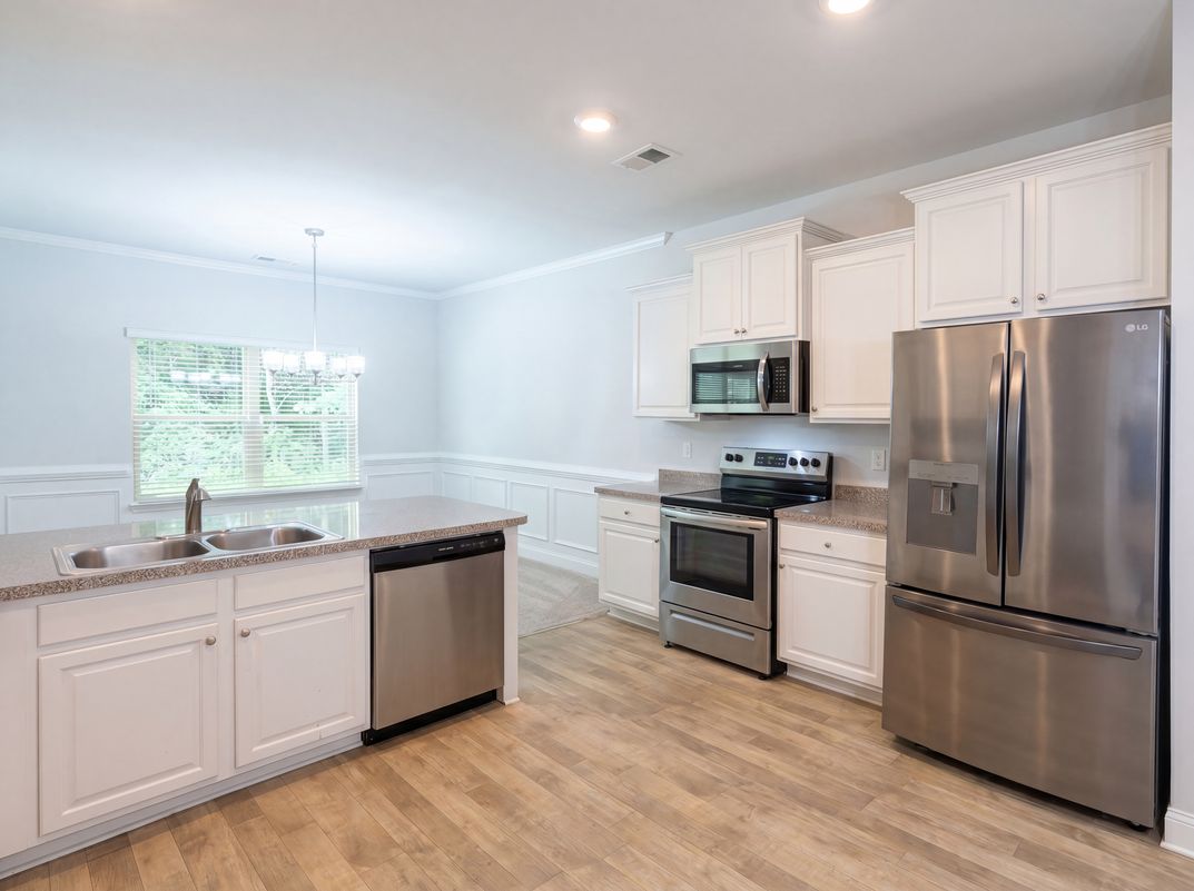 Property photo 2 of 11916 Lovejoy Crossing Pl