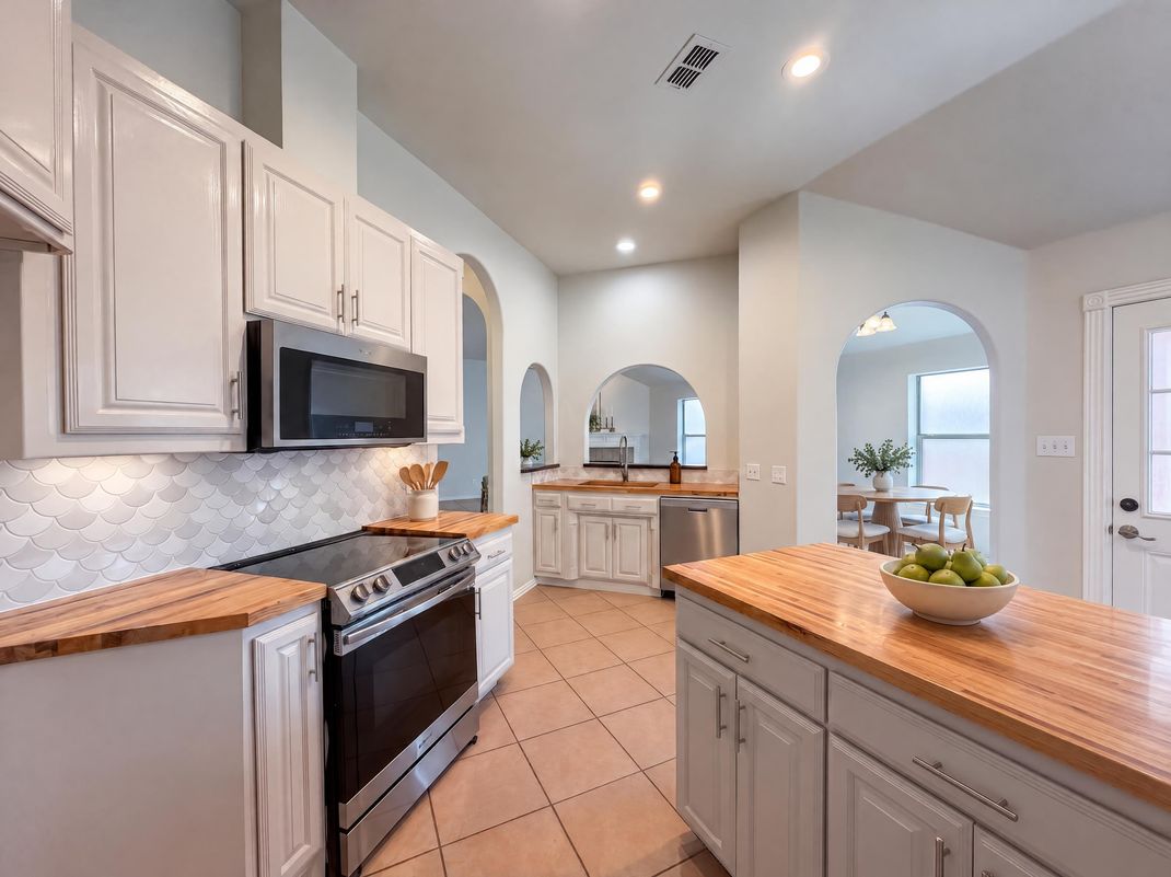 Property photo 2 of 2961 Salado Trl