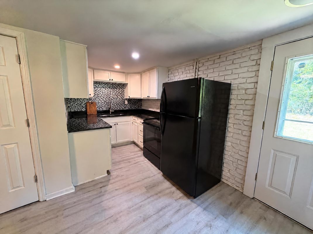 Property photo 2 of 9306 Wilson Blvd