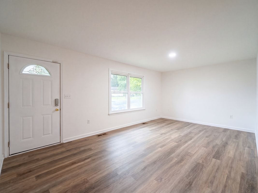 Property photo 3 of 310 Durham Dr