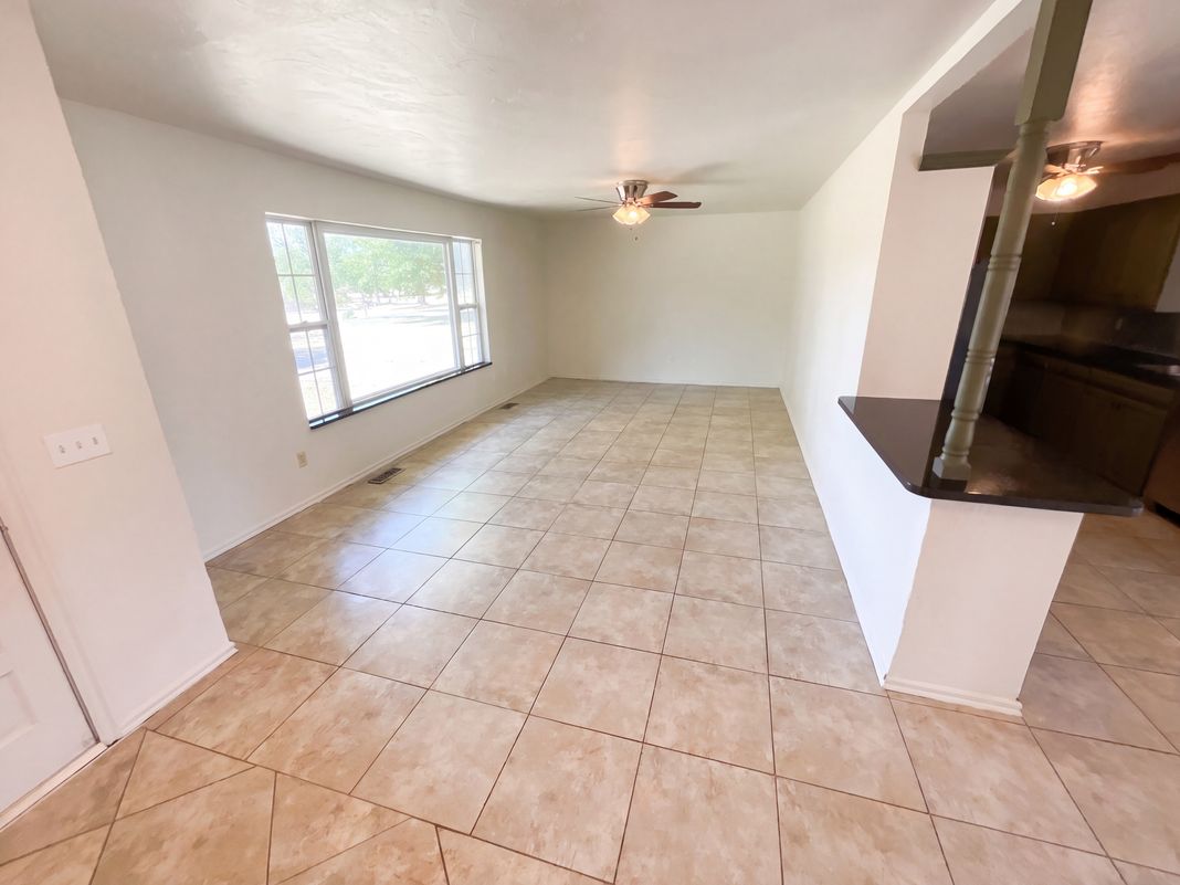 Property photo 3 of 5320 Beverly Dr