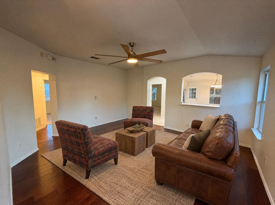 Property photo 3 of 1107 Burgess Dr
