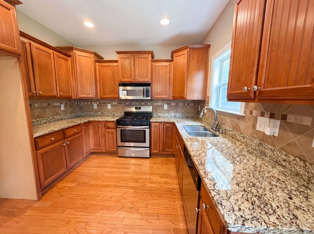 Property photo 2 of 2983 Boulder Walk Ct SE