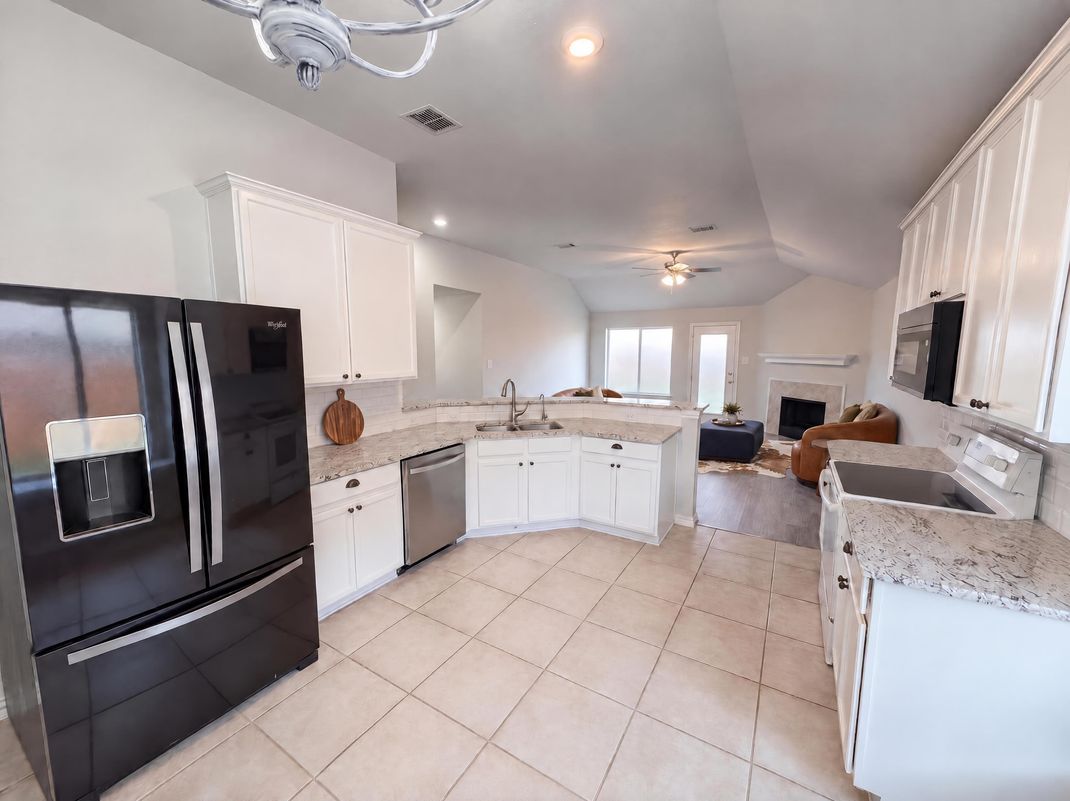 Property photo 2 of 2821 Enchanted Eve Dr