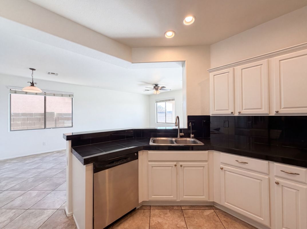 Photo 10 of 27 of 38034 N Hudson Trl, Anthem, AZ