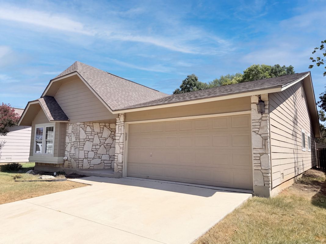 Property photo 1 of 6714 Country Swan